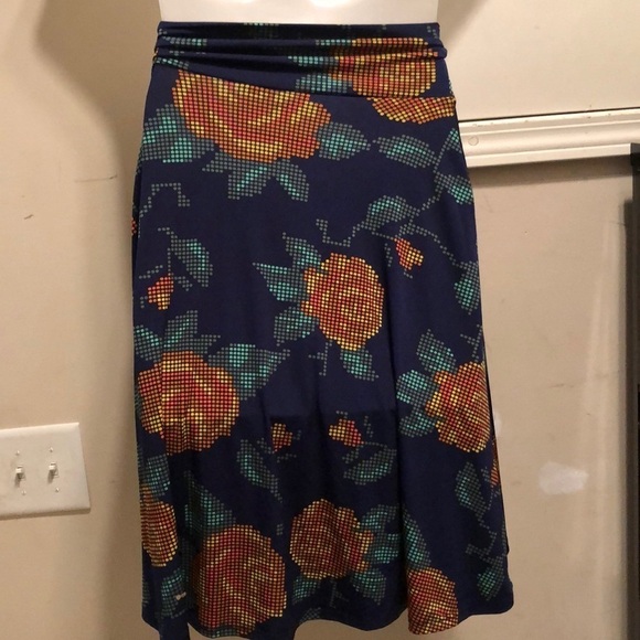LulaRoe skirt - Picture 3 of 6